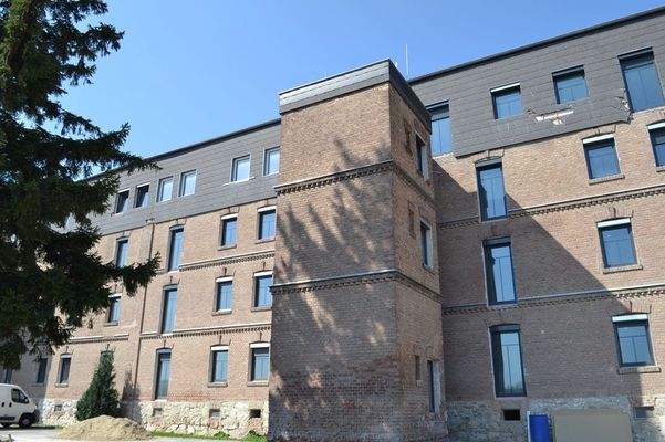 Hausfront zu den Stiegen 