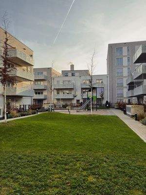 Spielplatz im Innenhof.jpg