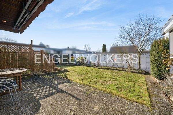 EV - Blick in den Garten