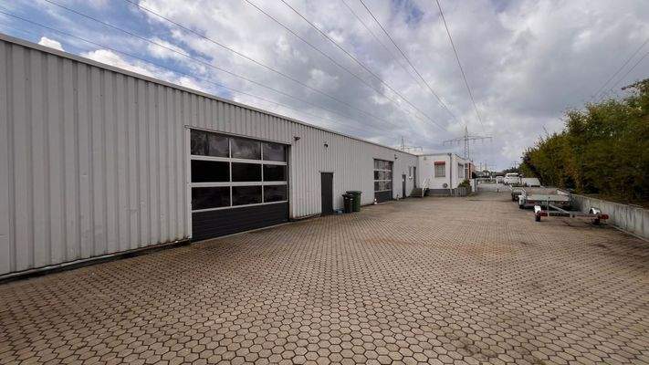 Gewerbeeinheit - Hofansicht