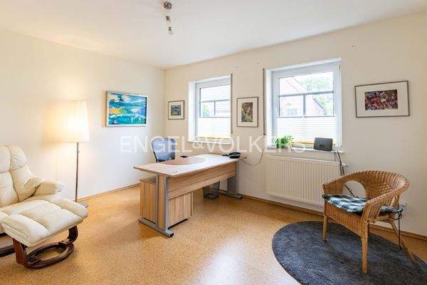Büro im Erdgeschoss