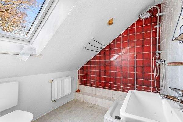 Duschbad im Dachgeschoss