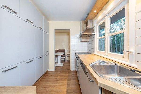 Küche mit Ess-Nische