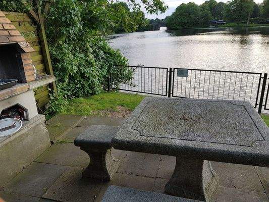 Südwest-Lage, Grillecke