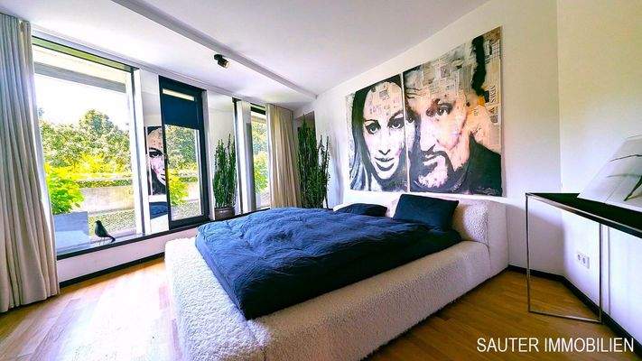 Master Bedroom mit 2 Ankleiden