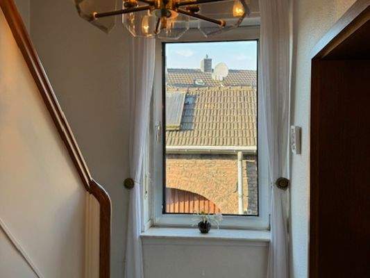 Fenster im Obergeschoss.jpg