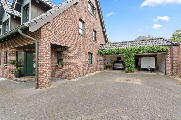 Große Doppelgarage - Patrick Pfeiffer Immobilien Straelen