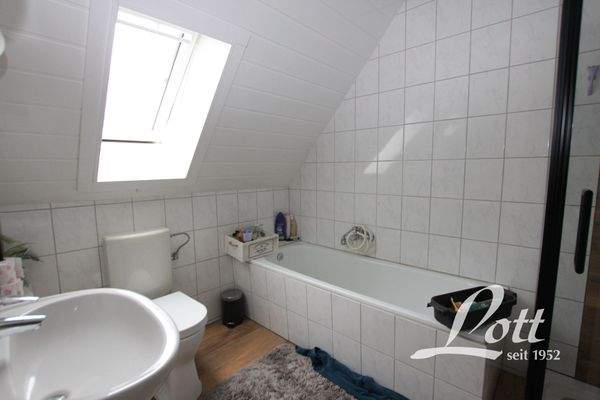 Badezimmer Dachgeschoss