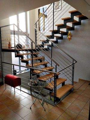 heller Treppenaufgang