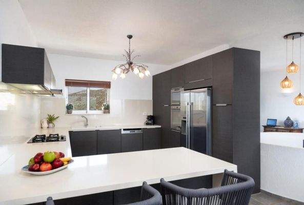 Kreta, Vathi: Atemberaubende Villa mit Pool, Gärten und Meerblick zu verkaufen