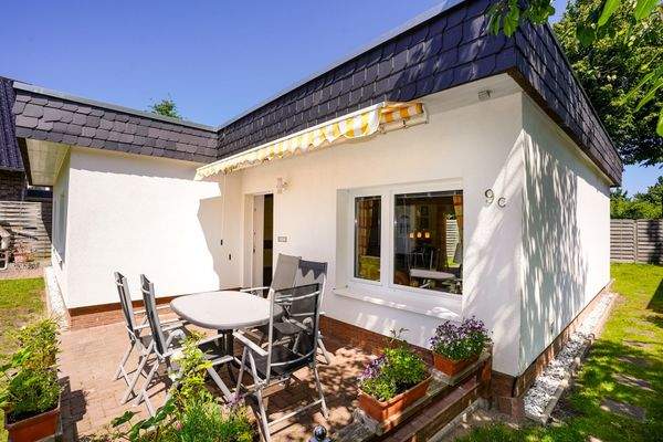 Bungalow Paul vordere Terrasse