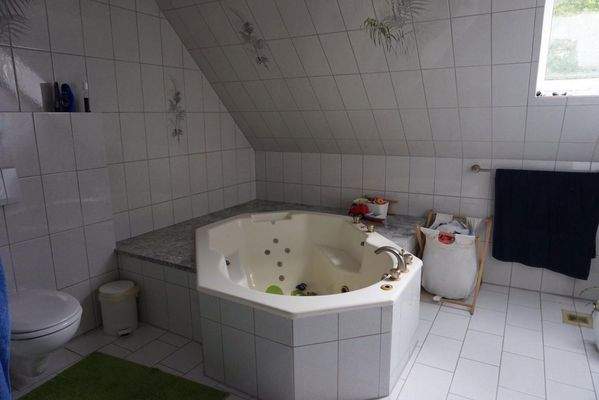 Eckwanne für's große Planschen