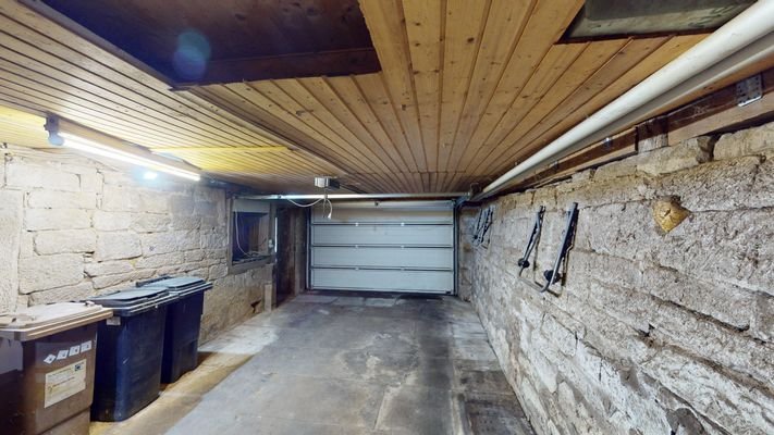 UG - Garage