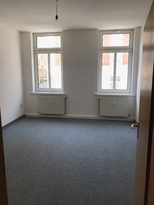 Schlafzimmer 1-5 (2).JPG