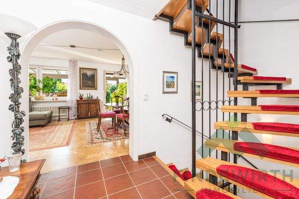 Flur mit Blick in das Wohnzimmer