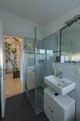 Duschbadezimmer 2.OG 