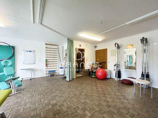 Der geräumige Gymnastikraum...