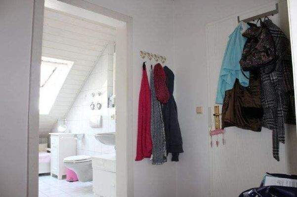 Nach der Eingangsdiele ...