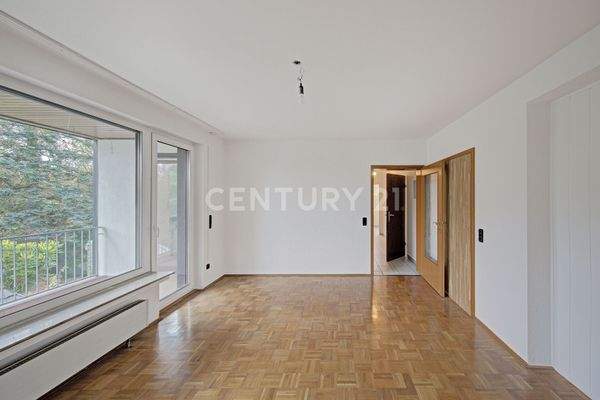 OG Schlafzimmer mit Loggia