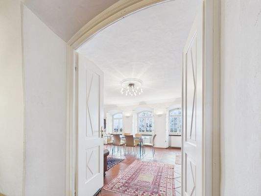 Flügeltüre zum Essbereich