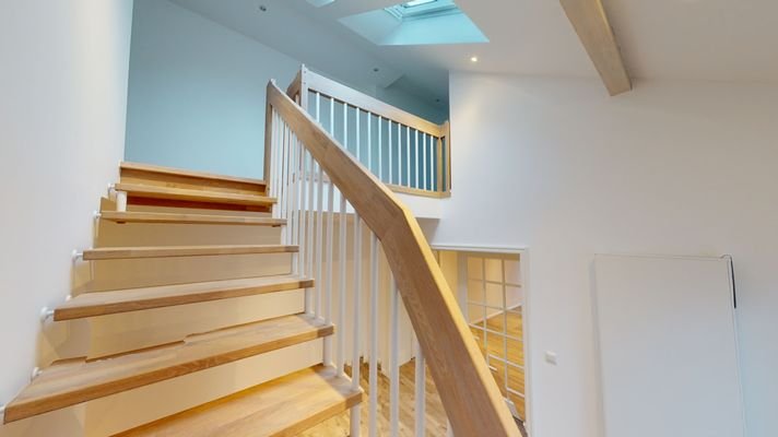 H1 Treppe EG DG