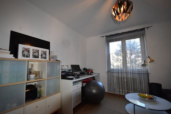 WG-Zimmer - Geräumige 3 Zimmer WG-Wohnung mit kleinem Balkon im Innenhof Miete Andräviertel Salzburg