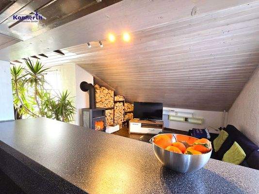 Küche mit offener Durchreiche