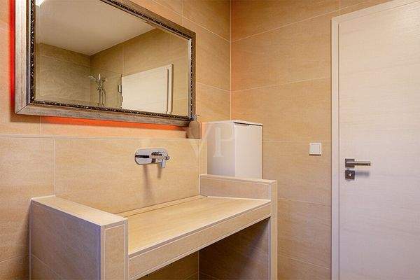 Anbau, Ausschnitt Duschbad