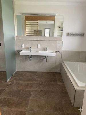 13 K640_Bild Bad Ansicht 1.JPG