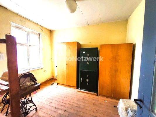 Gebäudeansicht - Zimmer 1