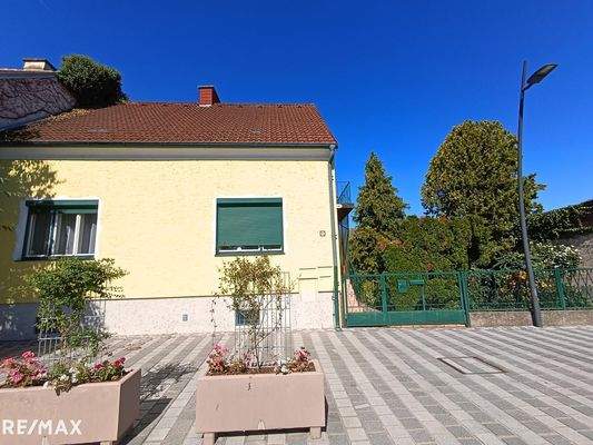 Hausansicht - bearbeitet (1)