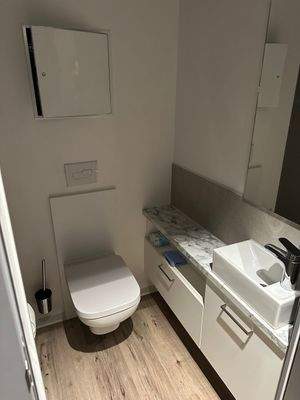 Badezimmer Ansicht 1