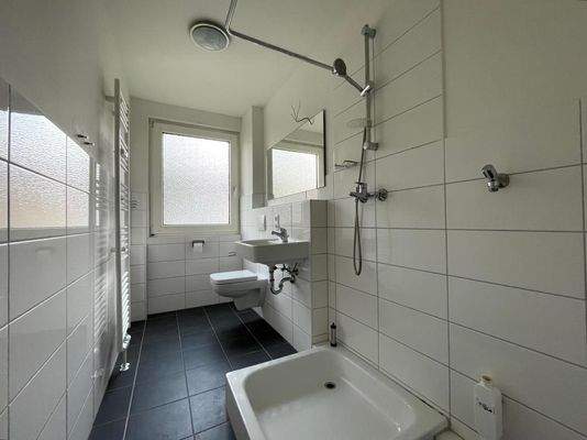 Duschbad mit Fenster