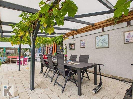 Überdachte Terrasse