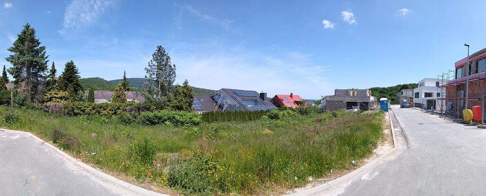 Grundstück Panoramaansicht.jpg