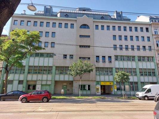 Gebäude Aussenansicht