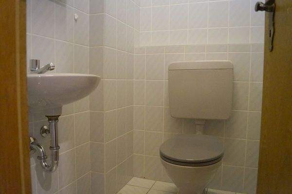 ... zusätzlichem Gäste-WC