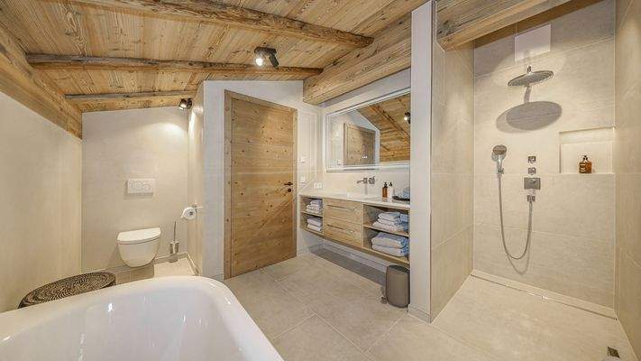 KITZIMMO-Luxusvilla in Toplage am Sonnberg kaufen - Immobilien Kitzbühel.