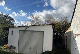 Garage im hinteren Hof