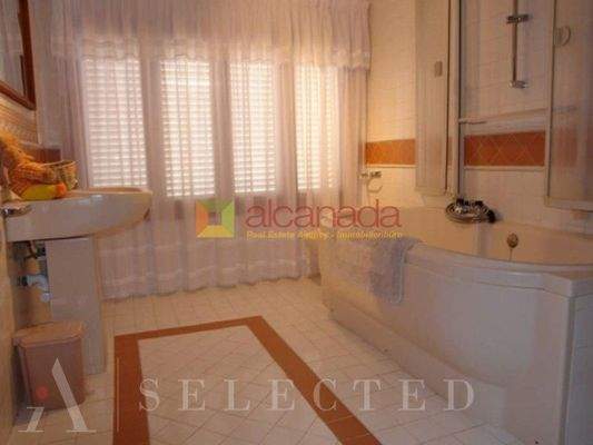 Chalet in zweiter Meereslinie zu verkaufen in Alcudia Manresa, Mallorca