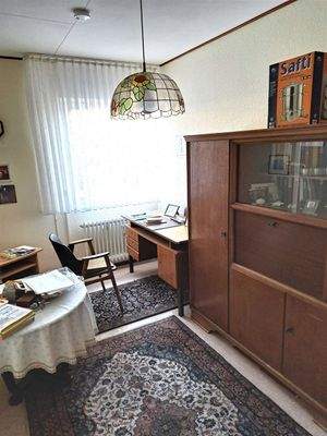 EG Kinder- oder Arbeitszimmer