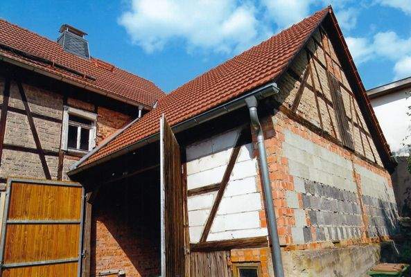 Hofansicht-Großgarage u. Wirtschaftsgebäude