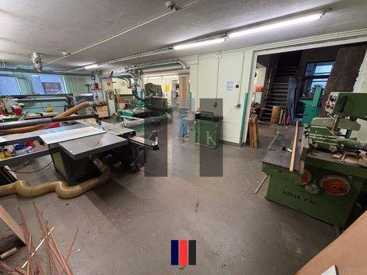 Halle Innenansicht 3