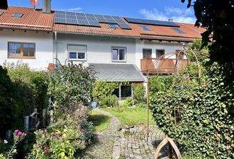 Hausansicht vom Garten