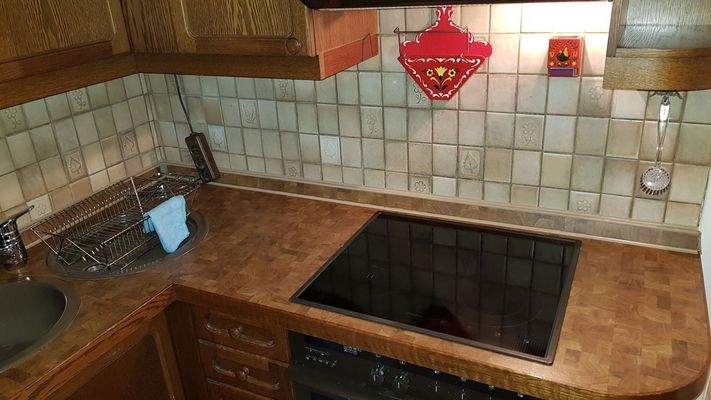 Küche mit Waschmaschine