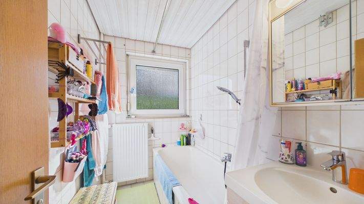 Bad mit Tageslichtfenster