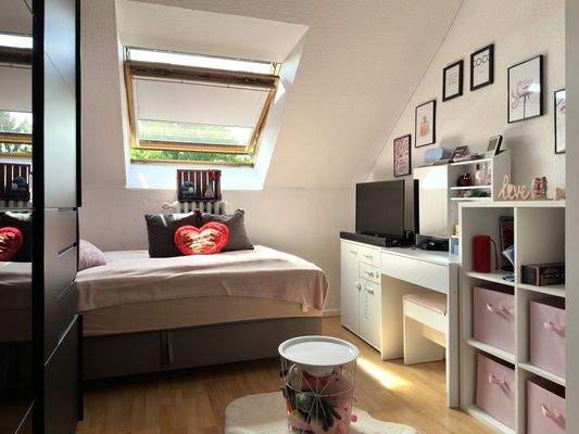 Kinderzimmer 1 Dachgeschoss