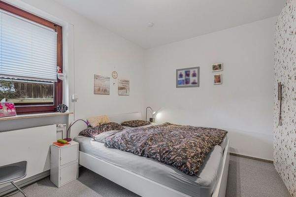 Schlaf- / Arbeitszimmer EG