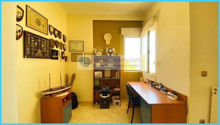 2d233cbd47134b65a2de406edb4ce573-original