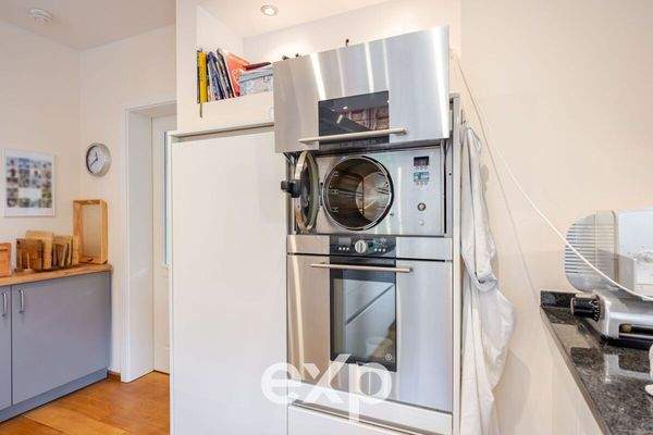 Ofen mit zusätzlichem Bratengerät